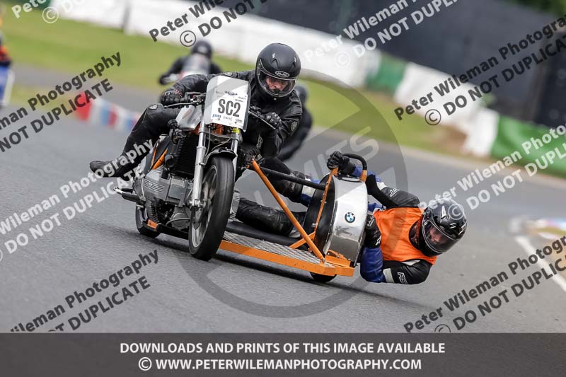 Vintage motorcycle club;eventdigitalimages;mallory park;mallory park trackday photographs;no limits trackdays;peter wileman photography;trackday digital images;trackday photos;vmcc festival 1000 bikes photographs